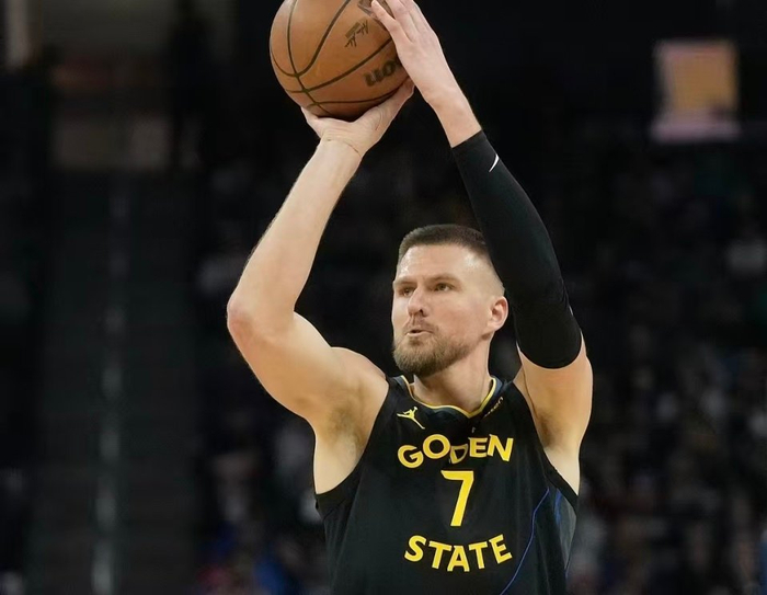 四笔交易巨亏引热议 国王、独行侠、勇士成最大