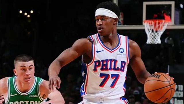 凯尔特人主场惨败76人 双星闪耀成胜负关键