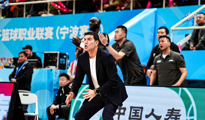 刘家成一年打造CBA黑马：宁波男篮首进季后赛