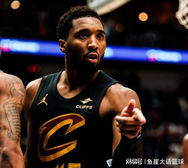 骑士逆转鹈鹕暴露内线防守短板 锡安哈登米切尔